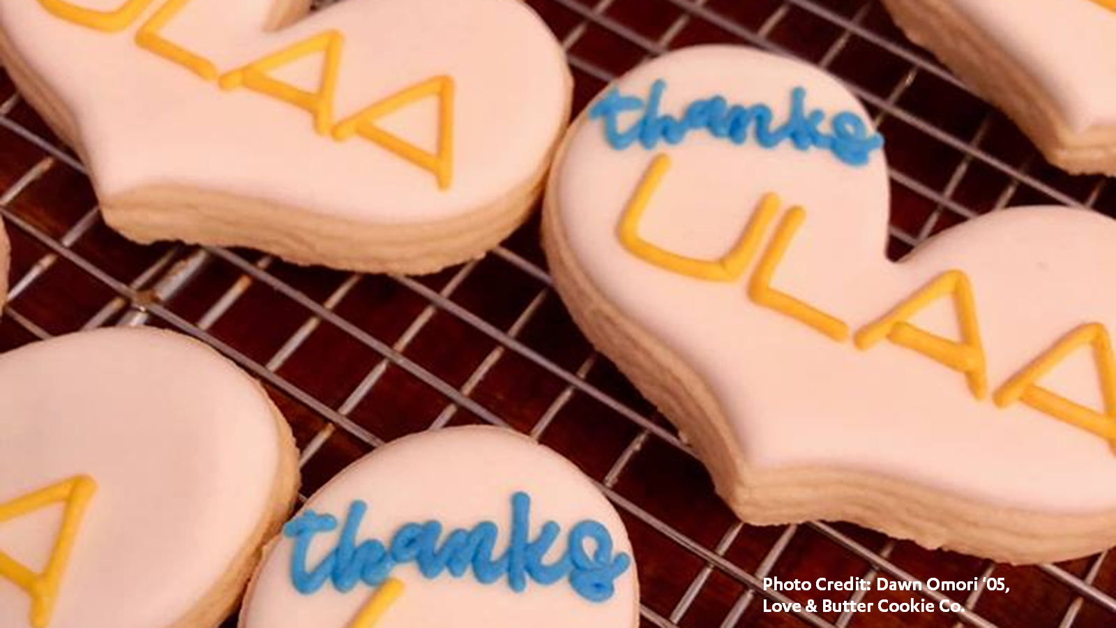 Cookies that read 'ULAA Thanks'