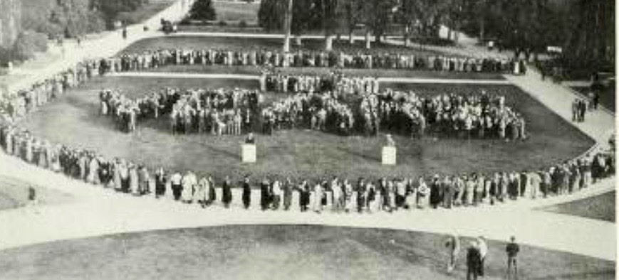 1924 Yearbook - Students on Quad