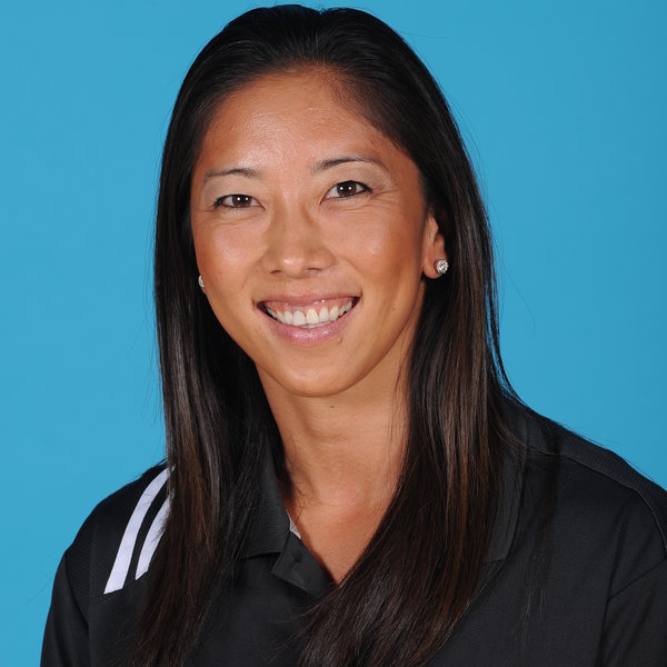 Natalie Nakase ’03