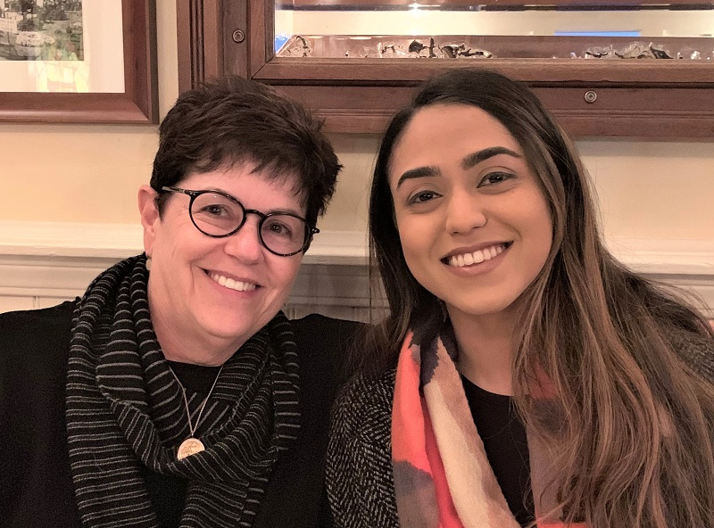 Linda Havard, MBA ’82, and Talia Aranha