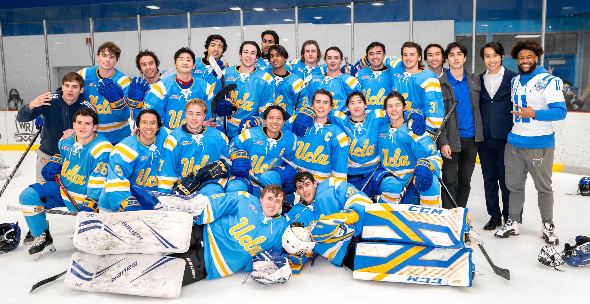 UCLA club ice hockey takes on USC in final home game 
